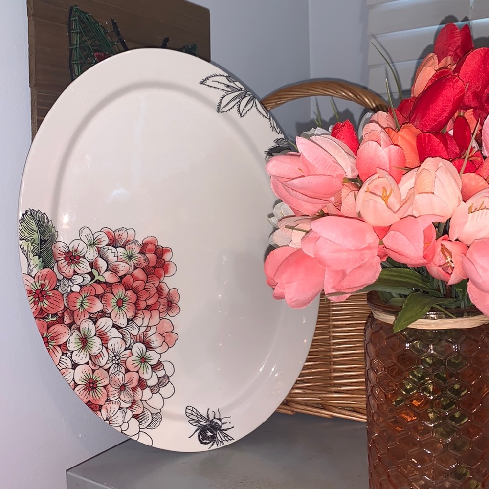 Oval Hydrangea serving plate